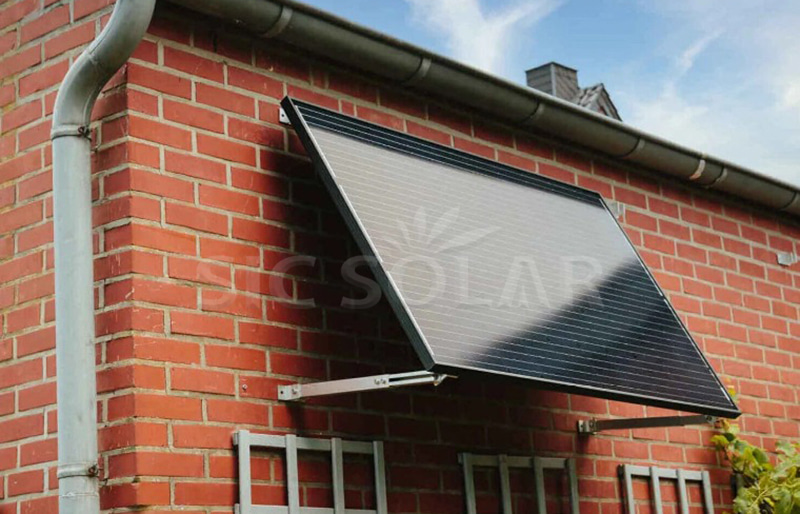 Comment fixer des panneaux solaires sur un mur ?