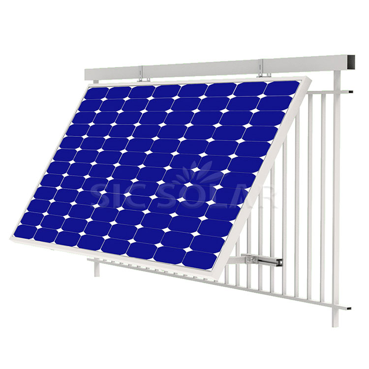 Système de montage sur balcon avec panneaux solaires